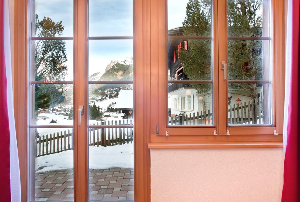 Mom - Alpine Boutique Apartments, Chalet Fagus, Terrace Studio Гриндельвальд Номер фото